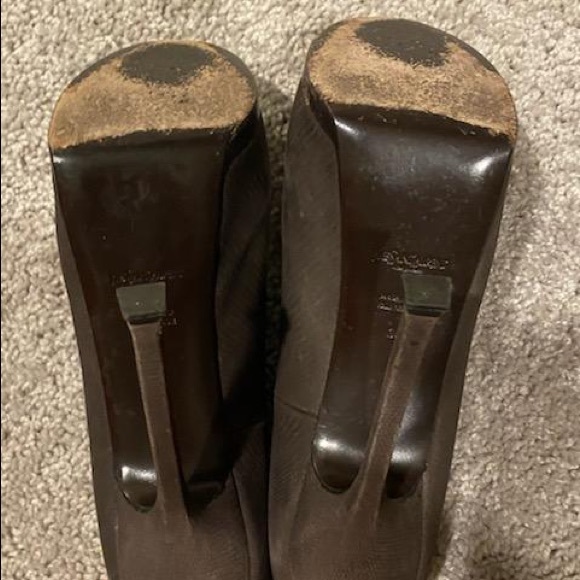 Authentic YSL Tribtoo Pumps Size 38 - Picture 4 of 8